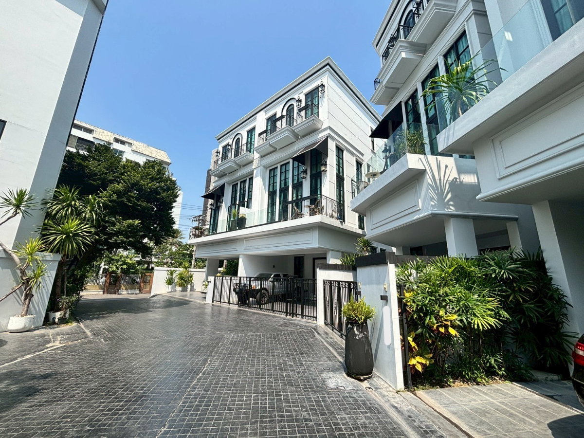 รูป บ้านใหม่ ตกแต่งครบ ทำเลสุขุมวิท ใกล้ BTS เพียง 5 นาที ** NO CO-AGENT ** - รูปที่ 10/29