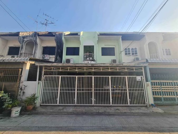 3-bed townhouse for sale, 120 sqm, 29 sq wah, Phaya Thai