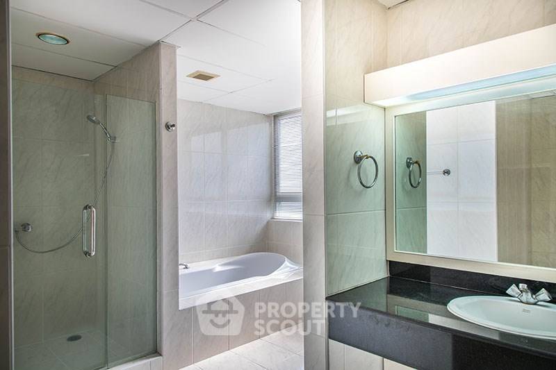 รูป คอนโด 3-ห้องนอน ที่ กรุงเทพ ธานี ทาวเวอร์ ใกล้ BTS พร้อมพงษ์ (ID 2874392) - รูปที่ 13/13