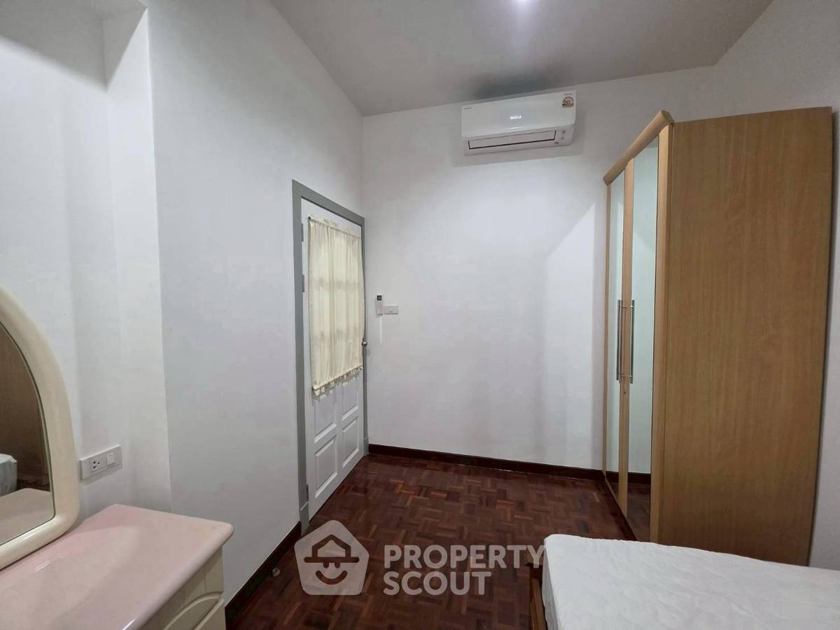 รูป คอนโด 2-ห้องนอน ที่ ประสานมิตร ธานี ทาวเวอร์ ใกล้ MRT สุขุมวิท (ID 2871105) - รูปที่ 6/10