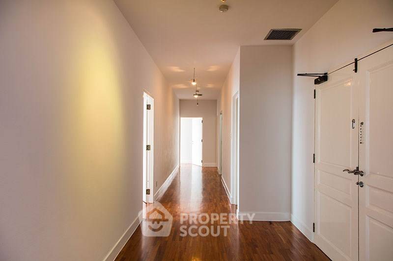 picture 3-BR Condo at Krungthep Thani Tower near BTS Phrom Phong (ID 2874404) - 9/12
