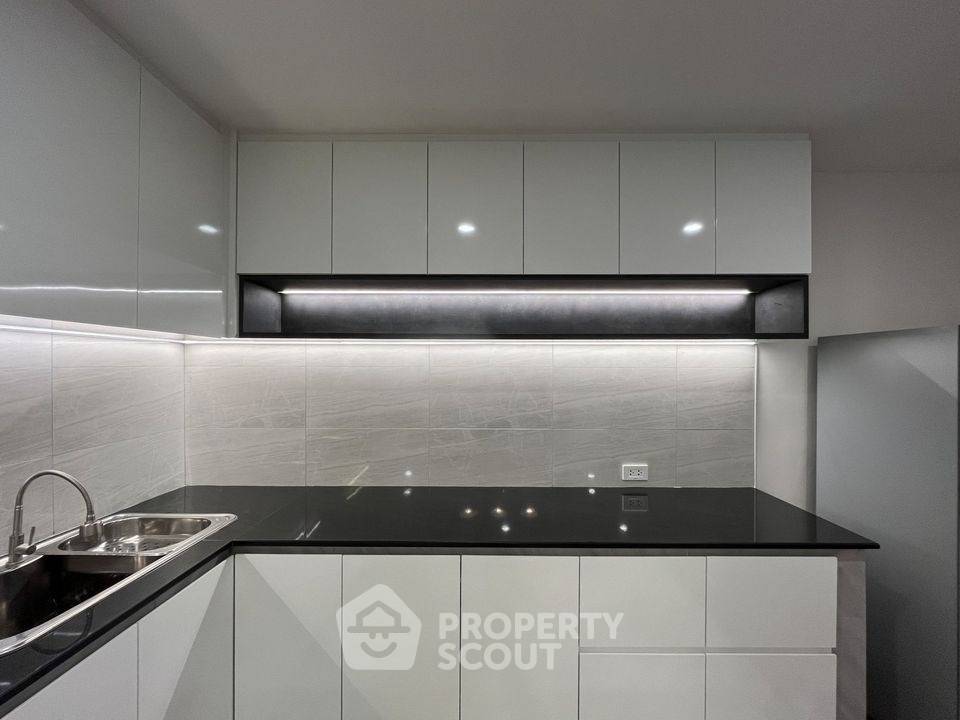 picture 3-BR Condo at Richmond Palace Condominium near BTS Phrom Phong (ID 2873943) - 8/18