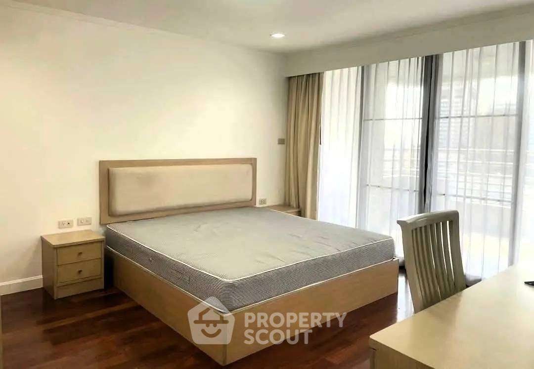 picture 3-BR Condo at Acadamia Grand Tower near BTS Phrom Phong (ID 2873666) - 9/17