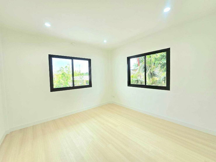 รูป บ้านเดี่ยว  รามอินทรา ใกล้รถไฟฟ้าสายสีชมพู  หมู่บ้านร่มเย็น นัดชมบ้าน 085-318-6868 คุณวา - รูปที่ 23/28