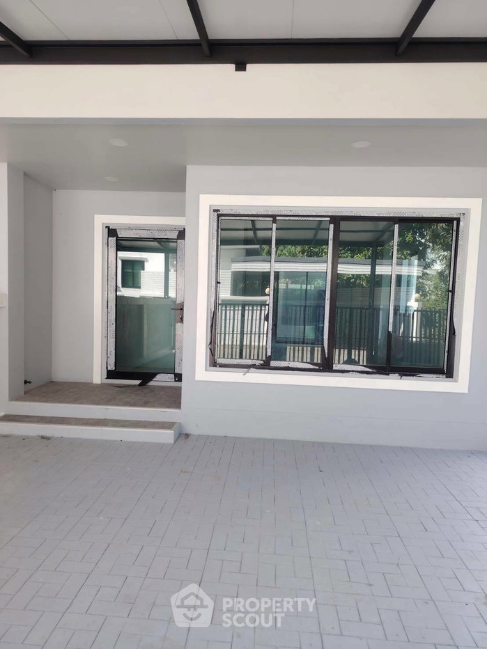 รูป ทาวน์เฮ้าส์ 3-ห้องนอน ใกล้ สนามบินเชียงใหม่ (ID 2870816) - รูปที่ 11/17