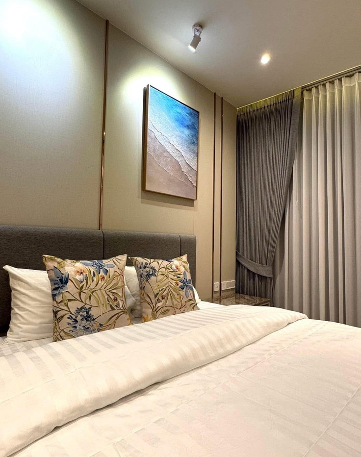 picture Luxury Beach front condo Arom Wongamart Pattaya  - 4/10