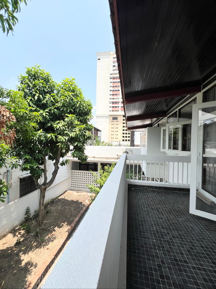 รูป 🏡✨ For Rent | ให้เช่า บ้านเดี่ยวสุขุมวิท 71 รีโนเวทใหม่ทั้งหลัง สไตล์คลาสสิค ใกล้โรงเรียนนานาชาติ  - รูปที่ 52/62