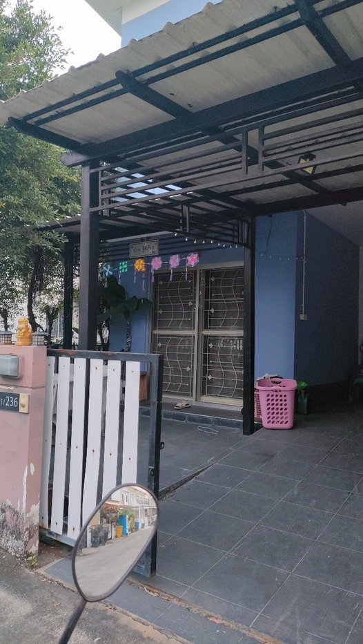 รูป ขายทาวเฮ้าส์2ชั้น ราคา 1800000พร้อมเข้าอยู่ บ้านพฤกษา64/2คลองหลวง คลองสาม - รูปที่ 8/9