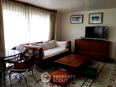 Condos for rent : 2-BR Condo at Raintree Villa Sukhumvit 53 near BTS Thong Lor (ID 512392)
