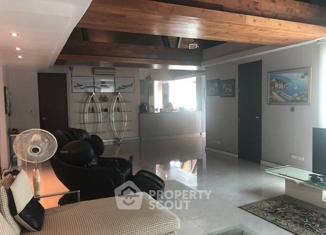 picture 3-BR Condo at Baan Saraan Condominium near MRT Phetchaburi (ID 2874011) - 16/27