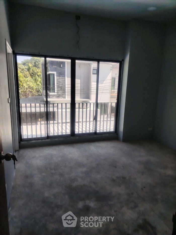 รูป ทาวน์เฮ้าส์ 3-ห้องนอน ใกล้ สนามบินเชียงใหม่ (ID 2870816) - รูปที่ 17/17
