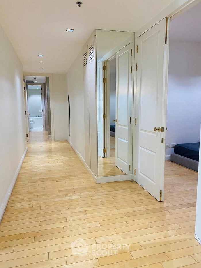 picture 3-BR Condo at Athenee Residence near BTS Phloen Chit (ID 2873779) - 8/12
