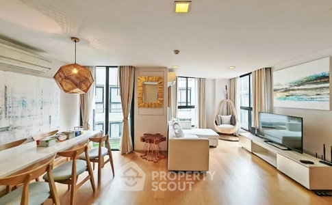 3-BR Condo at LIV @ 49 near BTS Thong Lor (ID 2873770)