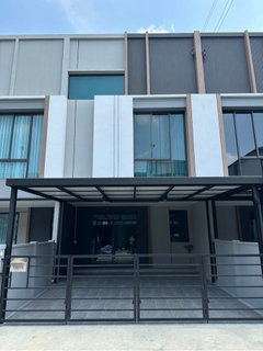 รูปภาพ บ้านใหม่ไม่เคยอยู่! ทาวน์โฮมหรู ใกล้ Mega Bangna + โรงเรียนนานาชาติ พร้อมเข้าอยู่ทันที
