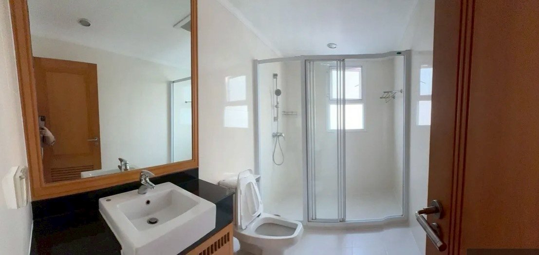 picture LTH15287 – Ultra Luxury Condo Pet-Friendly for Rent Phrom Phong | City Lifestyle Best Value | Near BTS Phrom Phong | 266,100 THB | คอนโดหรูมาก พร้อมพงษ์ ห้องใหญ่พิเศษ พร้อมสวนส่วนตัว เลี้ยงสัตว์ได้ ใกล้ BTS พร้อมพงษ์ - 5/5