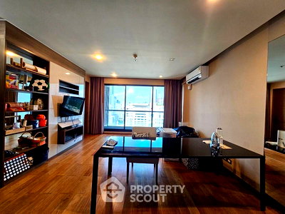 Condos for sale Silom Commercial College : 2-BR Condo at The Address Sathorn near BTS Saint Louis (ID 2868416)