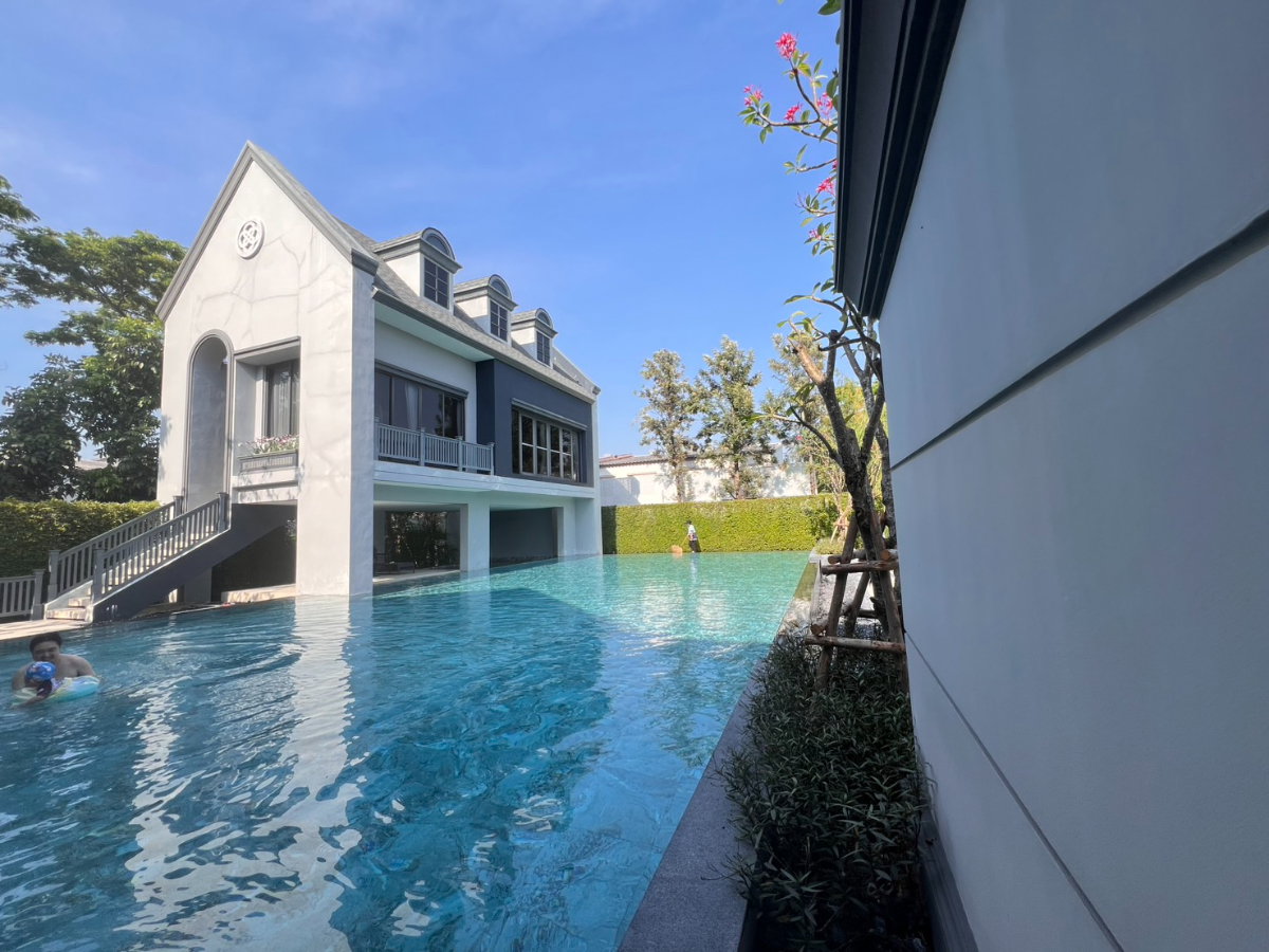 picture Beautiful, luxurious house for sale, "ready to move in immediately,"  - 2/41