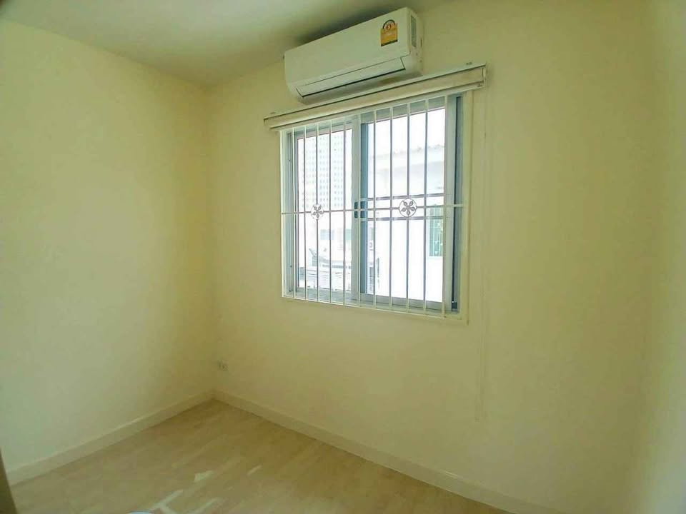 picture R3000 Townhouse For Rent The Connect 1 - 3/26