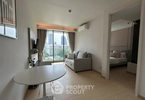 1-BR Condo at Via 49 near BTS Phrom Phong (ID 2866783)