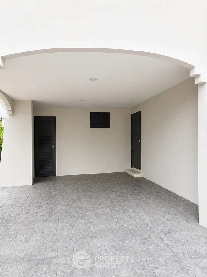รูป บ้าน 3-ห้องนอน ที่ ลดาวัลย์ ศรีนครินทร์ ใน สำโรงเหนือ (ID 2874767) - รูปที่ 14/16