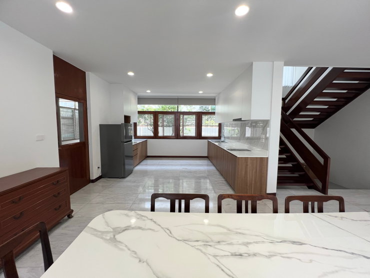 รูป 🏡✨ For Rent | ให้เช่า บ้านเดี่ยวสุขุมวิท 71 รีโนเวทใหม่ทั้งหลัง สไตล์คลาสสิค ใกล้โรงเรียนนานาชาติ  - รูปที่ 13/62