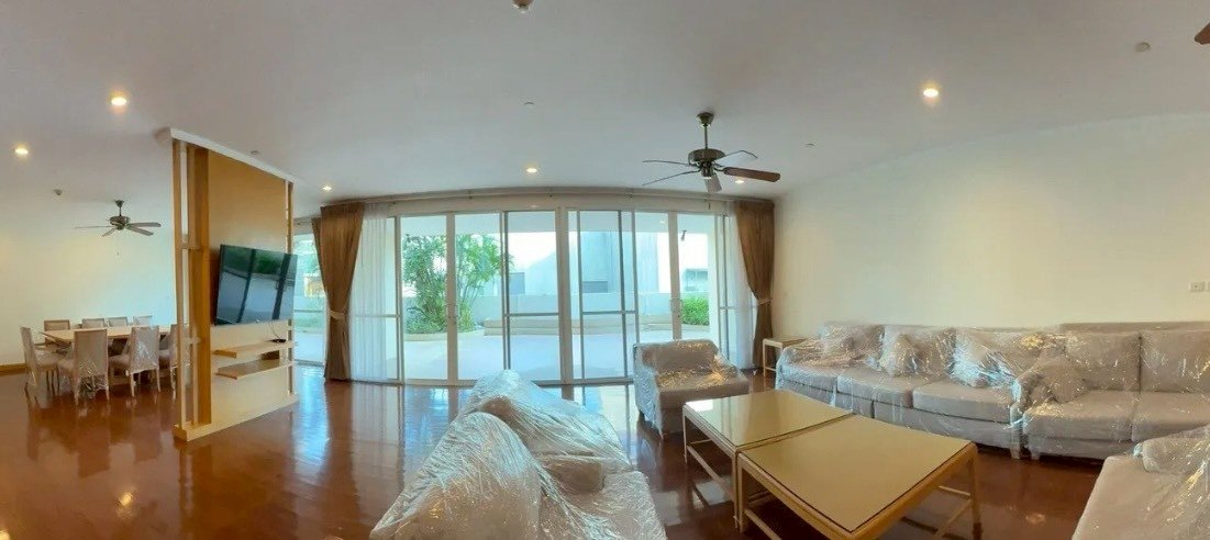picture LTH15287 – Ultra Luxury Condo Pet-Friendly for Rent Phrom Phong | City Lifestyle Best Value | Near BTS Phrom Phong | 266,100 THB | คอนโดหรูมาก พร้อมพงษ์ ห้องใหญ่พิเศษ พร้อมสวนส่วนตัว เลี้ยงสัตว์ได้ ใกล้ BTS พร้อมพงษ์ - 1/5