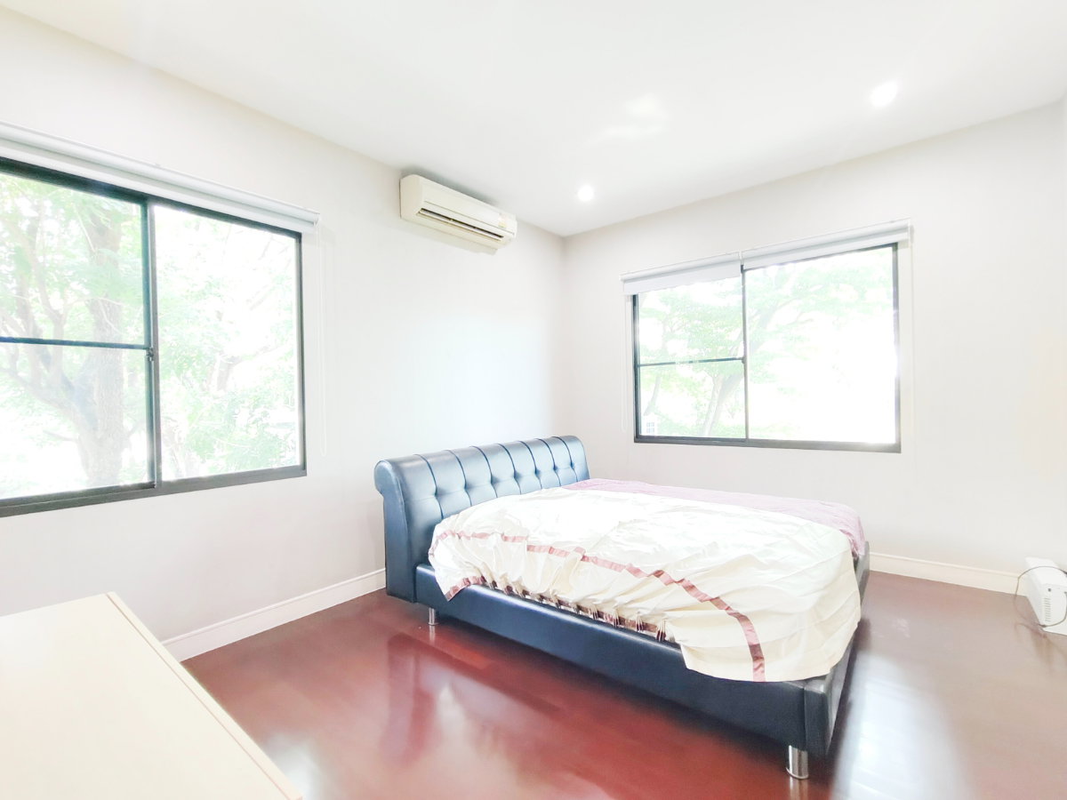 รูป บ้านเดี่ยวหรู หมู่บ้าน ลดาวัลย์ รัตนาธิเบศร์ แต่งสวย พร้อมเฟอร์บิ้วท์อิน  ติดรถไฟฟ้า สถานี ท่าอิฐ เพียงเดินเท้า 100 เมตร - รูปที่ 23/33
