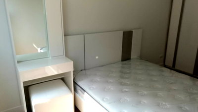 Condos for rent : For rent Voque Place Sukhumvit107 35sq.m, 4Fl, pool view ready to move June, 1st 【Line: Yosita828】