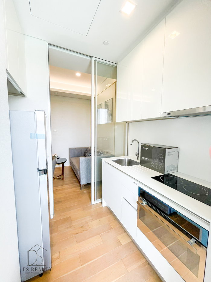 รูป ✨ สัมผัสชีวิตเหนือระดับ! คอนโด The Saint Residences พร้อมเฟอร์นิเจอร์ครบ (DSL1167) - รูปที่ 7/10