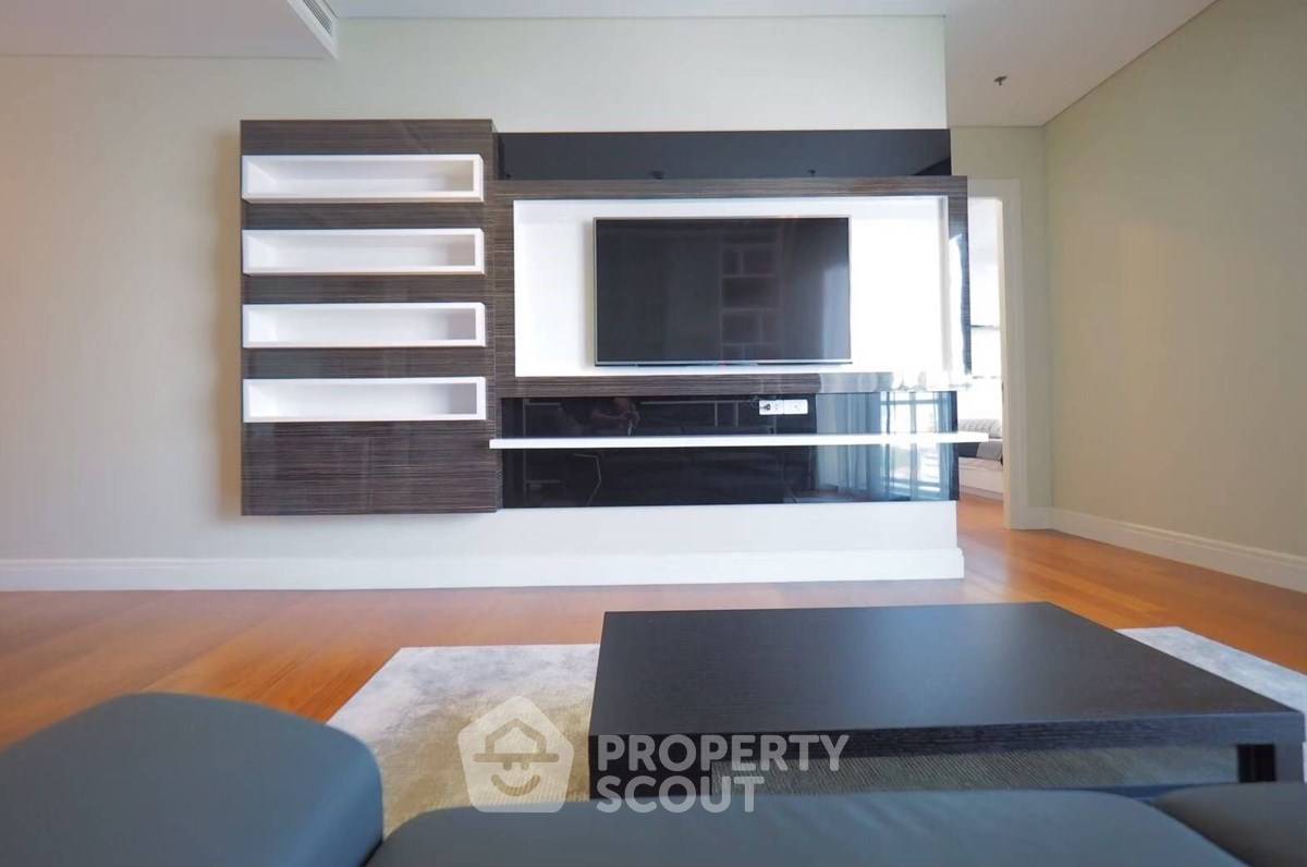 picture 2-BR Condo at Bright Sukhumvit 24 Condominium near BTS Phrom Phong (ID 2874657) - 2/7