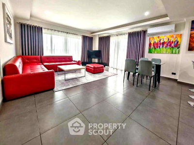 Condos for sale : 1-BR Condo at View Talay Residence 5 Pratumnak close to Phratamnak (ID 2875281)