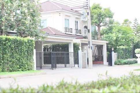 ให้เช่า แกรนดิโอ ลาดพร้าว-เกษตรนวมินทร์ (Grandio Ladprao-Kaset Nawamin) อยู่ซอยนวมินทร์ 42 ใกล้บิ๊กซีสุขาภิบาล1