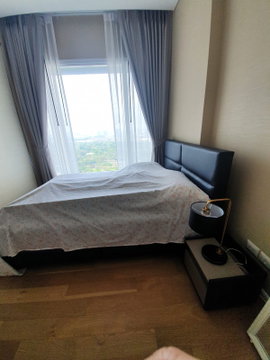 📍 Seeking a high-quality rental? The Saint Residences offers urban convenience (DSL1633)