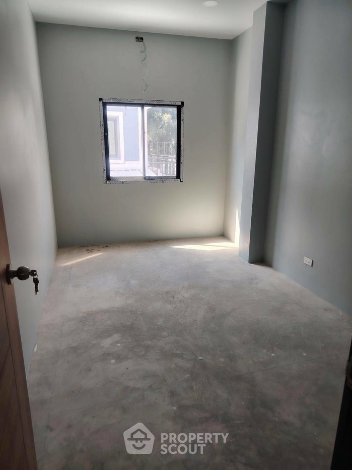 รูป ทาวน์เฮ้าส์ 3-ห้องนอน ใกล้ สนามบินเชียงใหม่ (ID 2870816) - รูปที่ 15/17