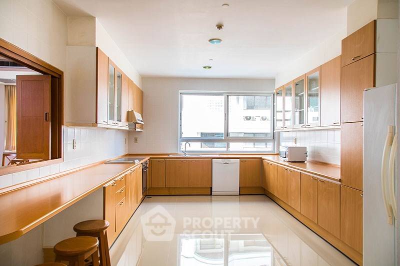 รูป คอนโด 3-ห้องนอน ที่ กรุงเทพ ธานี ทาวเวอร์ ใกล้ BTS พร้อมพงษ์ (ID 2874392) - รูปที่ 8/13