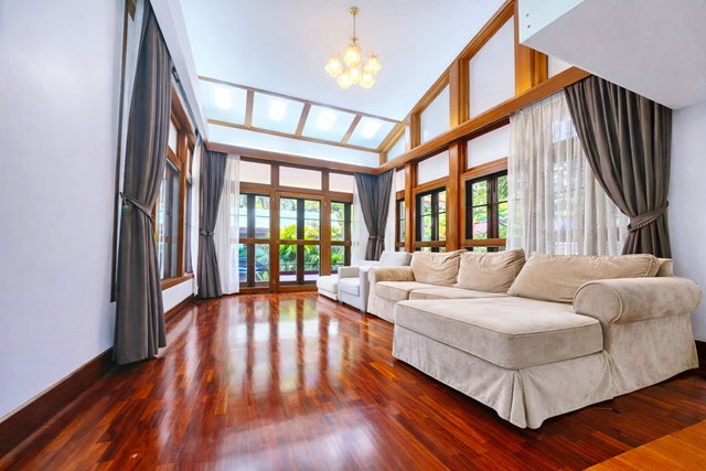รูป ใกล้ BTSอารีย์ 750 ม. ราชครู Produciton house Office 500ตร.ม. คฤหาสน์ขนาดใหญ่มาก 12นอน 1ไร่ 200ตรว. 500 ตร.ม. 5น้ำ 84,998B-M. - รูปที่ 2/8