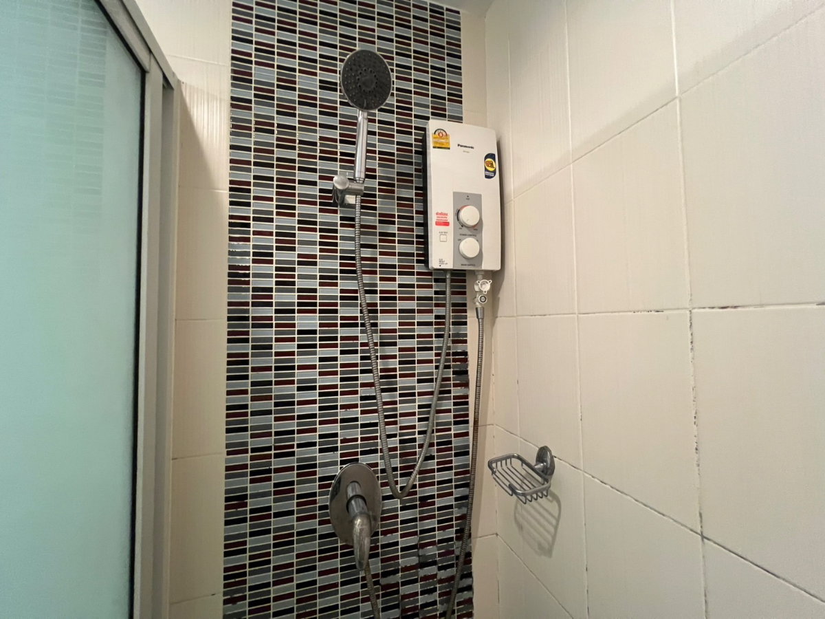 รูป * ว่าง 10 มิถุนายน * ให้เช่าคอนโด The Next1 Condominium ** ห้องมุม ระเบียงกว้าง ** ทำเลดีมาก เดินทางสะดวก ใกล้รวมโชค - รูปที่ 12/16