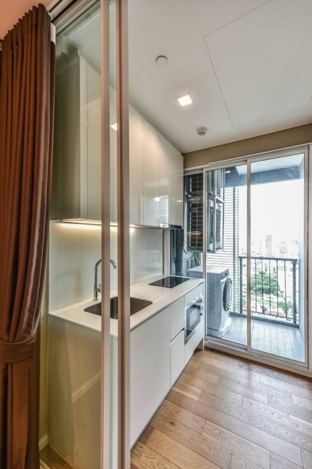 รูป 🔥 สัมผัสชีวิตเหนือระดับ! คอนโด The Saint Residences พร้อมเฟอร์นิเจอร์ครบ (DSL538) - รูปที่ 8/13