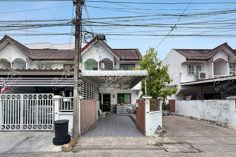 หมู่บ้านเพ็ญรัตนา บางกระสอ แปลงมุม ต่อเติมครบ ทำเลดีใกล้เซ็นทรัล นอร์ทวิลล์