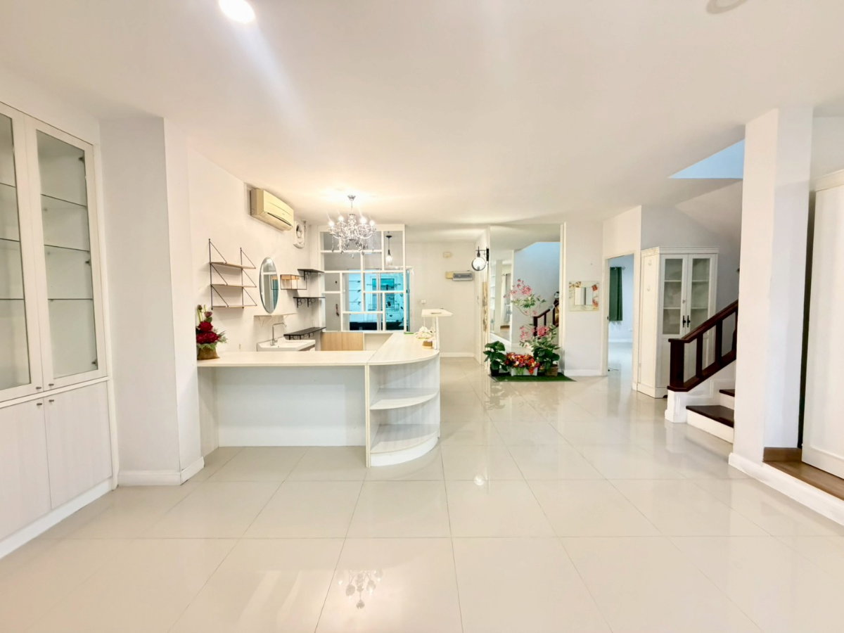 รูป 12.9 ล้าน บ้านหลังใหญ่ ทำเลหายาก | บ้านแปลงมุม ตรงข้ามสวน | Lake Valley บ่อวิน 5 ห้องนอน 4 ห้องน้ำ - รูปที่ 44/53