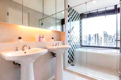 Condos for rent : LTH15113 -🏢 Condo for Rent | Asoke | Convenient Living for Professionals | Near BTS Asoke | 60,000 THB/Month