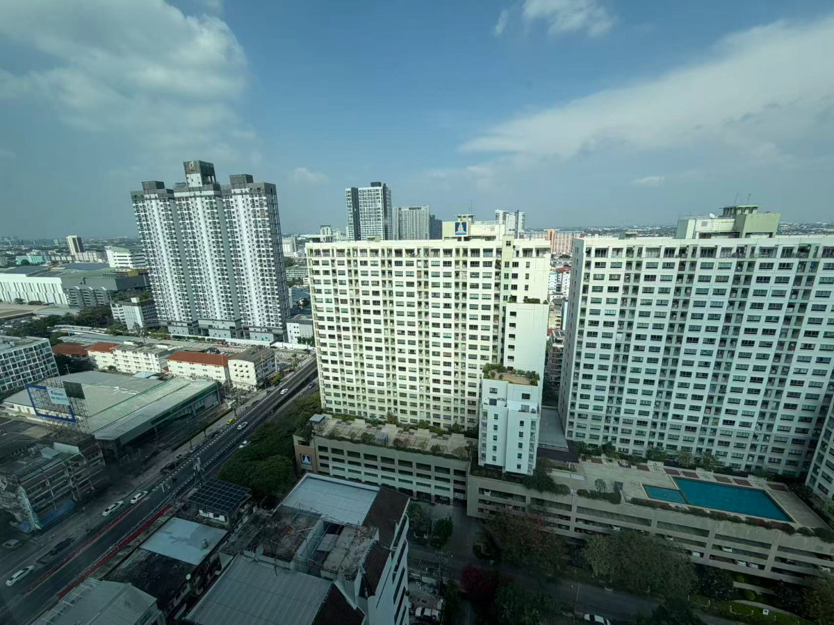 รูป ไนท์บริดจ์ คอลลาจ รามคำแหง | 1ห้องนอน ชั้นสูง ใกล้ MRT แยกลำสาลี 10,000 บาท / เดือน - รูปที่ 6/6