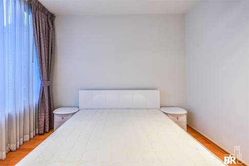 Villa Rachatewi near Airport Rail Link Phaya Thai Station Convenient Travel, Great Value per Square Meter