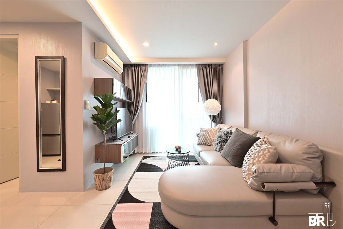 picture Room available, ready to move in Beverly 33 Serviced Suite - 4/10