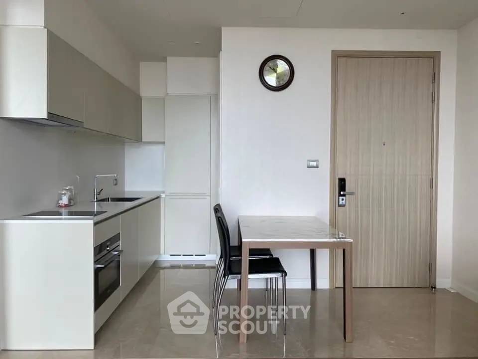 รูป คอนโด 1-ห้องนอน ที่ แมกโนเลียส์ วอเตอร์ฟรอนท์ เรสซิเดนซ์ ใกล้ BTS สะพานตากสิน (ID 2873720) - รูปที่ 6/8