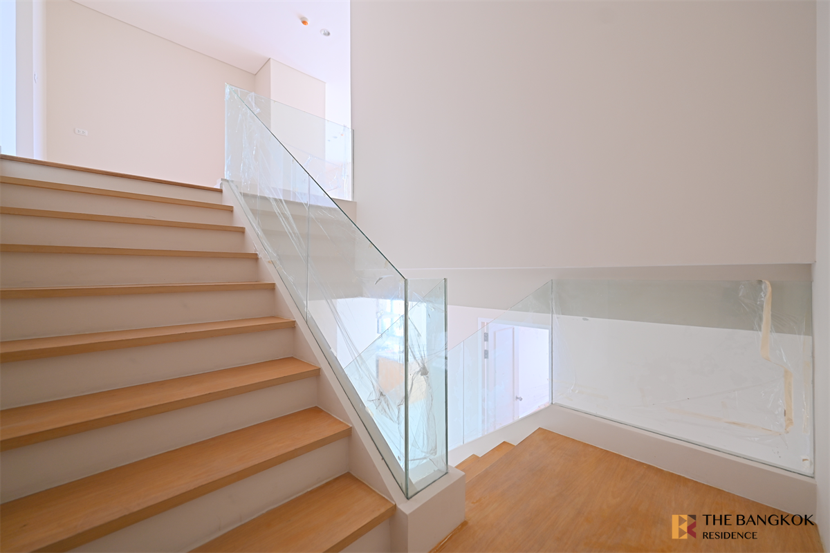 picture Villa Asoke near MRT Phetchaburi Station Luxuriously Elevated Unit - 6/10