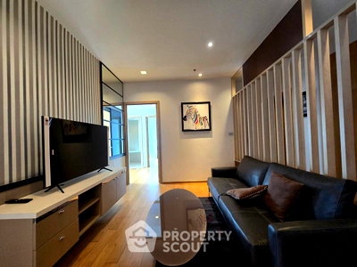 คอนโดให้เช่า : คอนโด 2-ห้องนอน ที่ สาธร การ์เด้นส์ ใกล้ MRT สีลม (ID 2877153)
