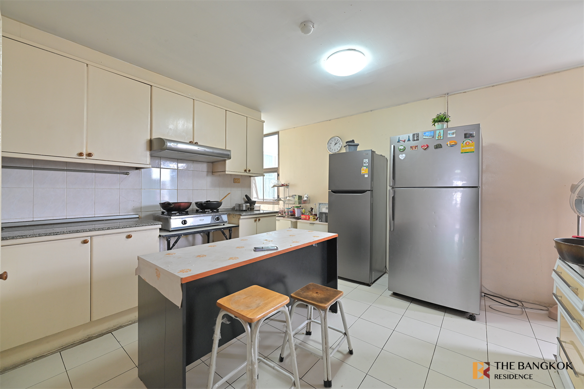 picture Oriental Tower Luxury Unit, Ready for You Without the Wait - 3/10