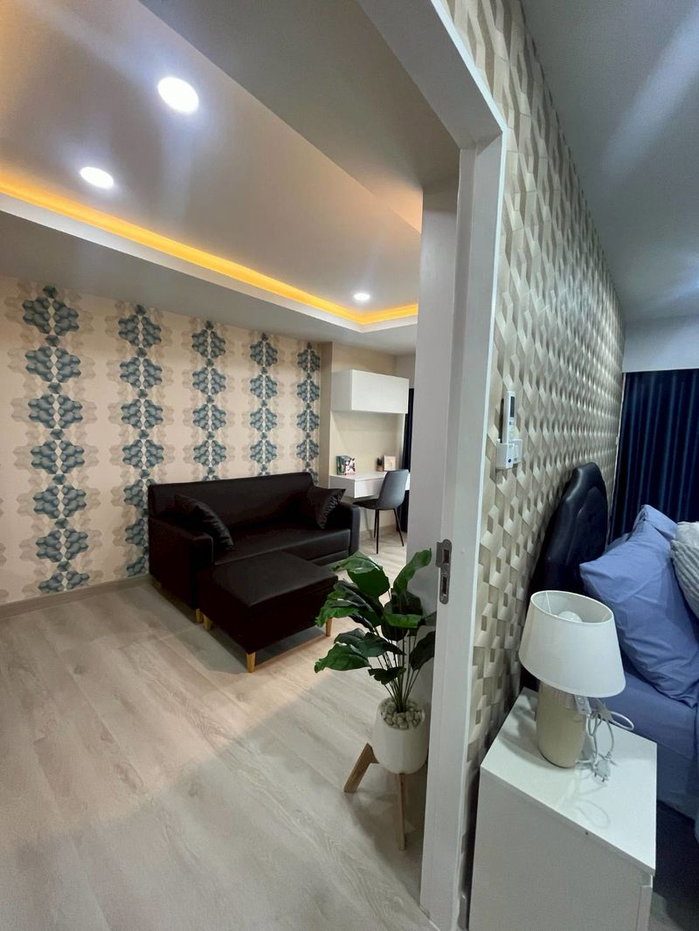 picture  Laem Chabang Tower Contact (Khun Spoy): 099-690-3486 - 5/12