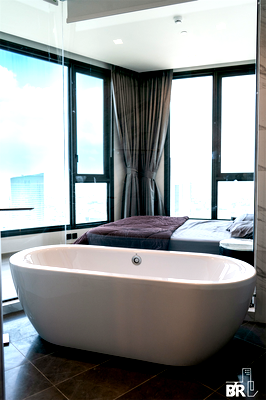 Condos for rent : The Crest Park Residences Convenient Travel, Great Value per Square Meter near BTS Ha Yaek Lat Phrao